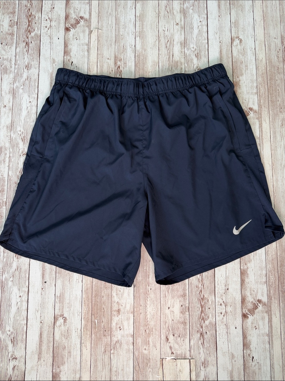 Nike Men's Dri Fit Challenger 7" Shorts Liner sz Large Navy Blue Swoosh Mesh